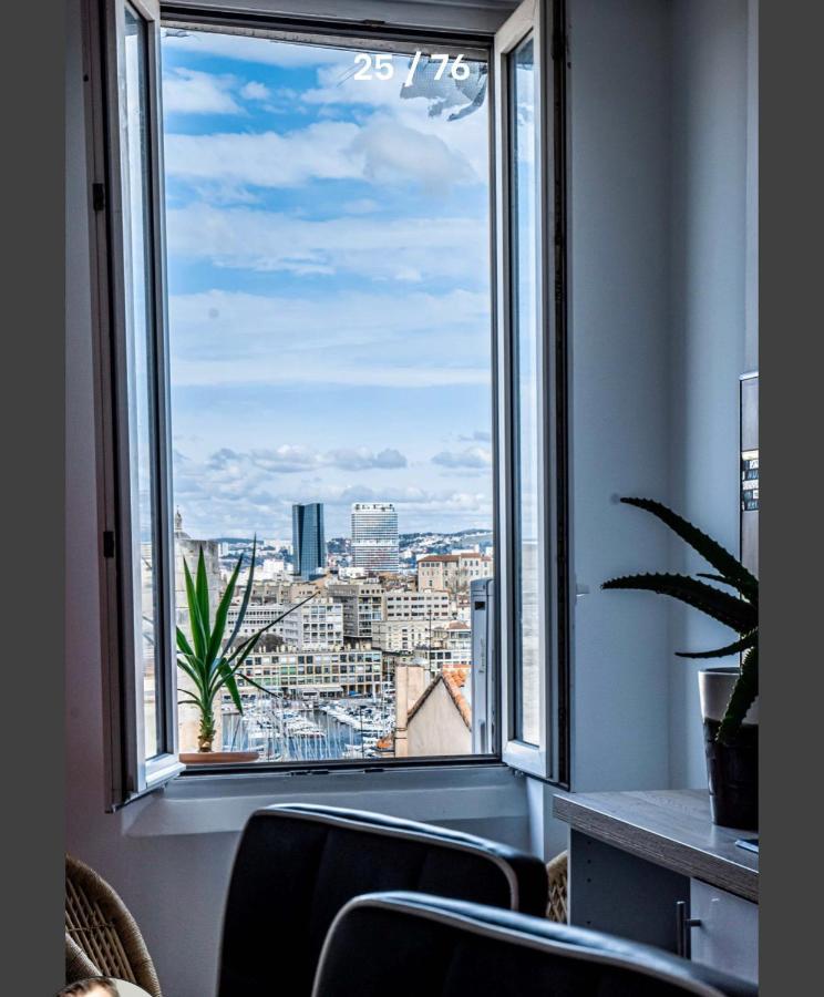 Luxe Calme Et Volupte Avec Vue Panoramique Sur Le Vieux Port
